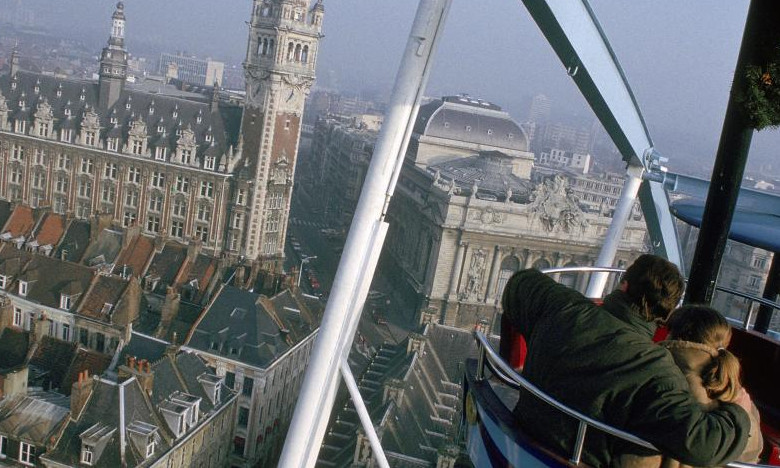 Lille - Der Turm des Börsenpalais vom Riesenrad aus